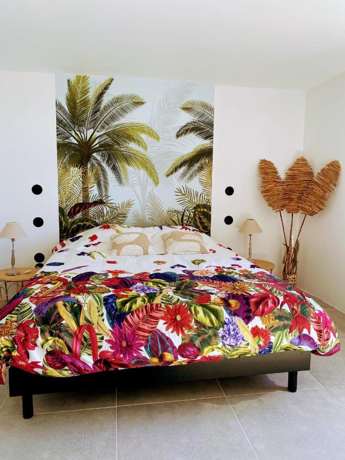 Bed and Breakfast Les Baroudeurs De Saint Jean Экстерьер фото