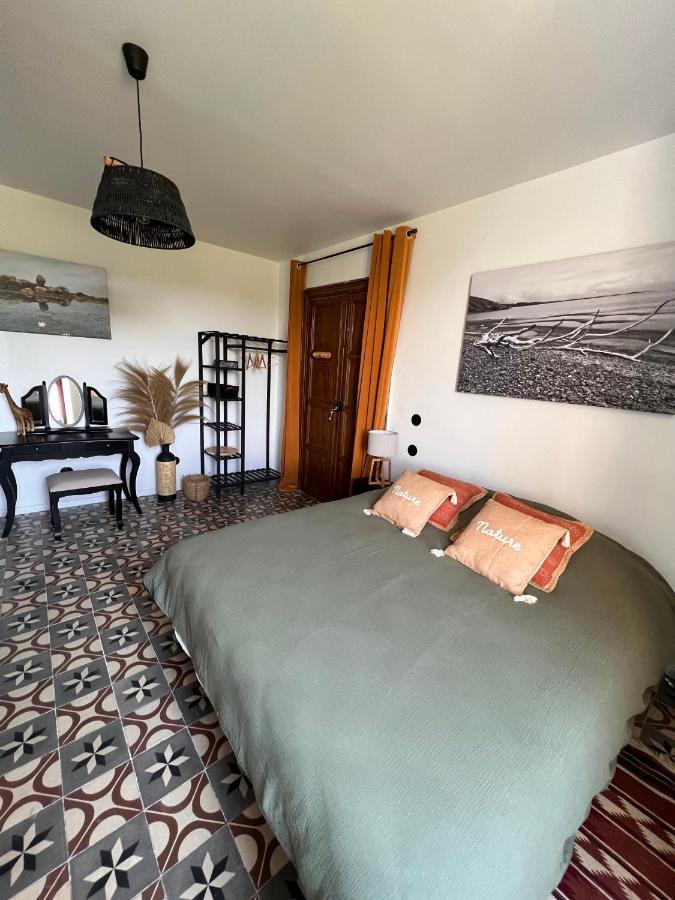 Bed and Breakfast Les Baroudeurs De Saint Jean Экстерьер фото