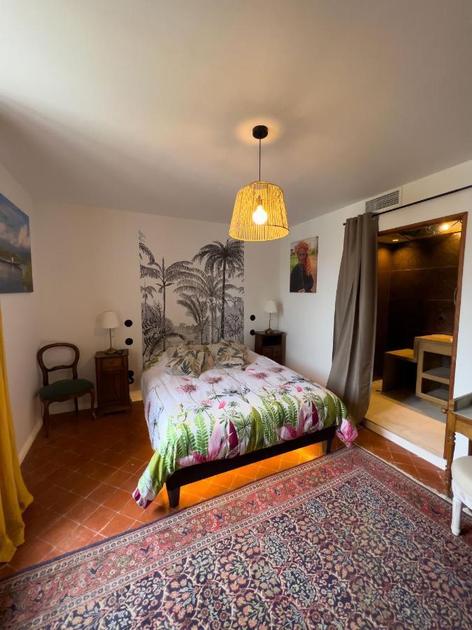 Bed and Breakfast Les Baroudeurs De Saint Jean Экстерьер фото